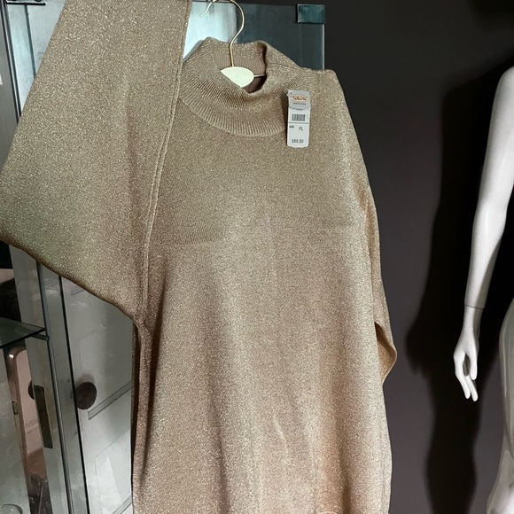 Lightweight knit metallic sweater - Picture 2 of 3